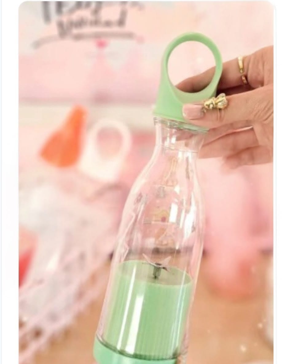 Portable Mini Blender – White USB Rechargeable Smoothie Maker