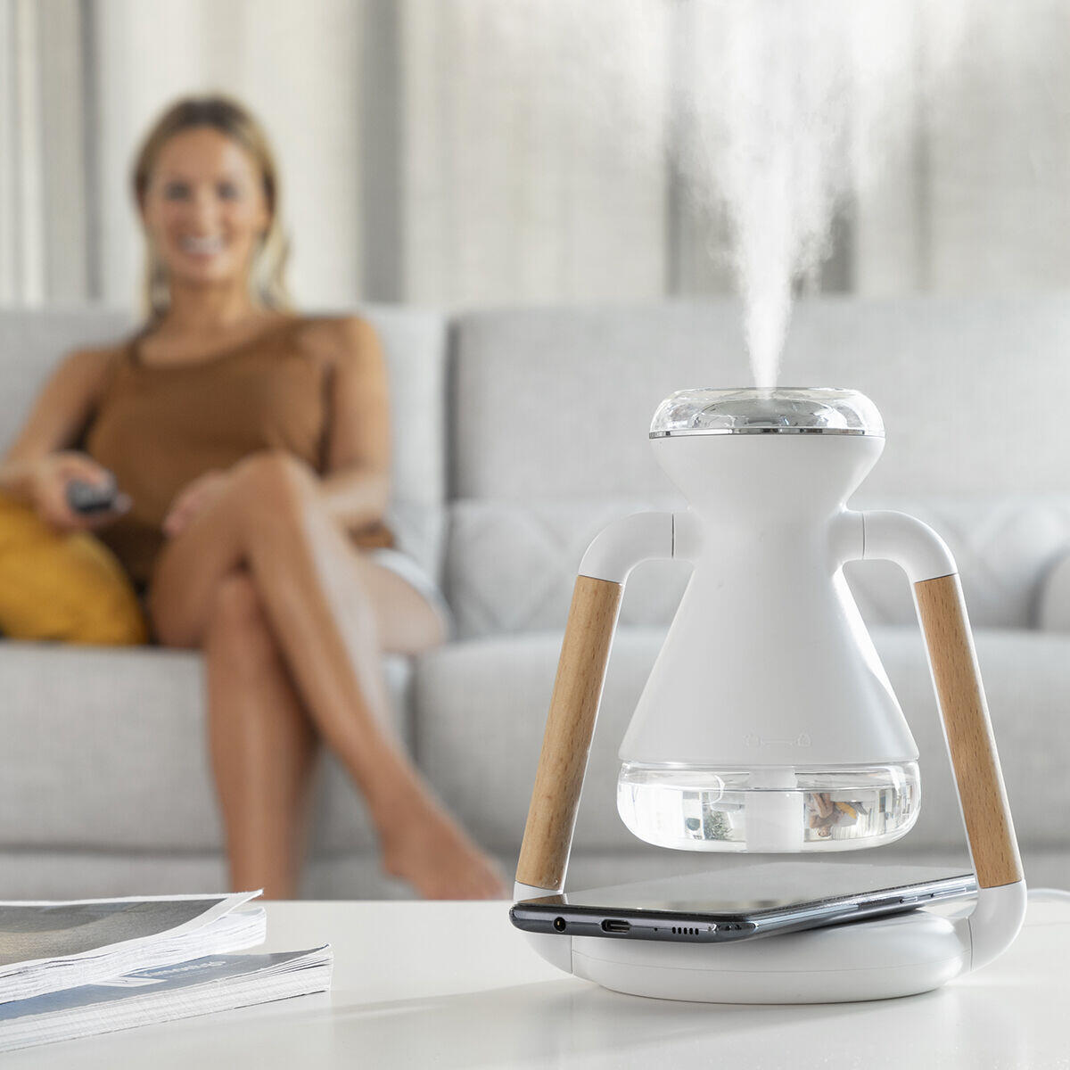 ZenCharge – 3-in-1 Aroma Humidifier & Wireless Station
